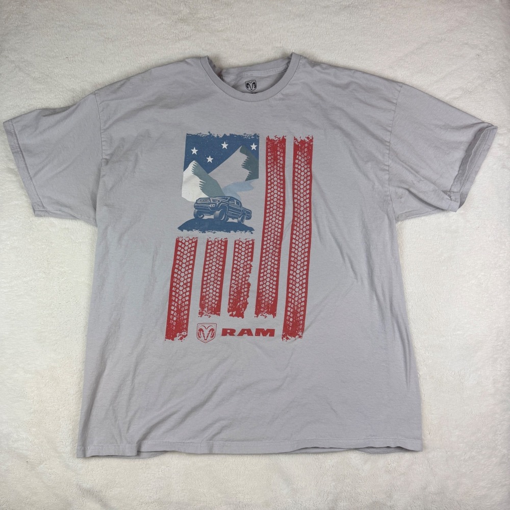 Dodge Ram Trucks Graphic T-Shirt Mens 2XL Gray Patriotic Flag Tire Tread Cotton